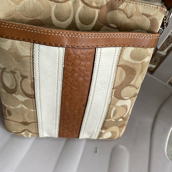 VINTAGE Coach Tan and White  Bag - Picture 5 of 9